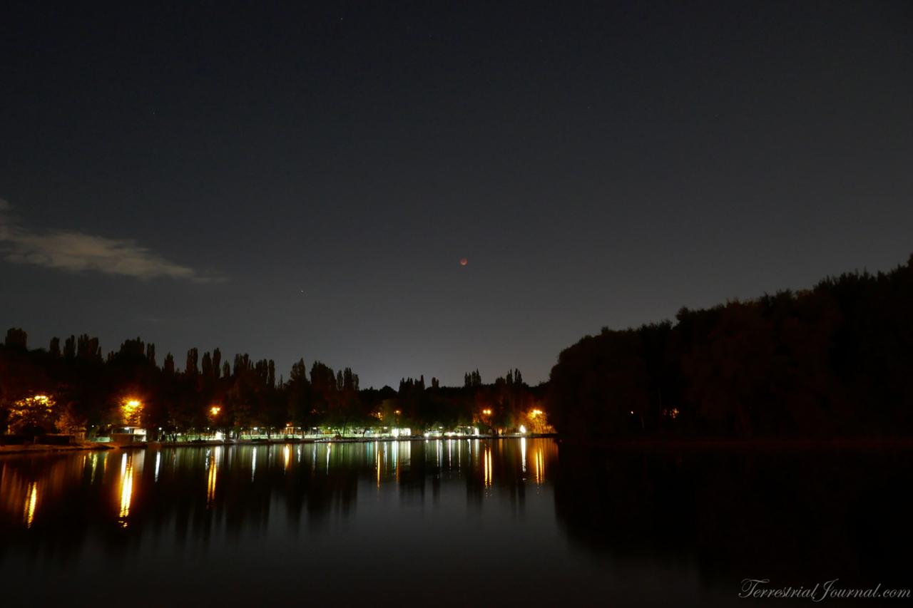 That red blob in the sky looks very unusual, and rather impressive.